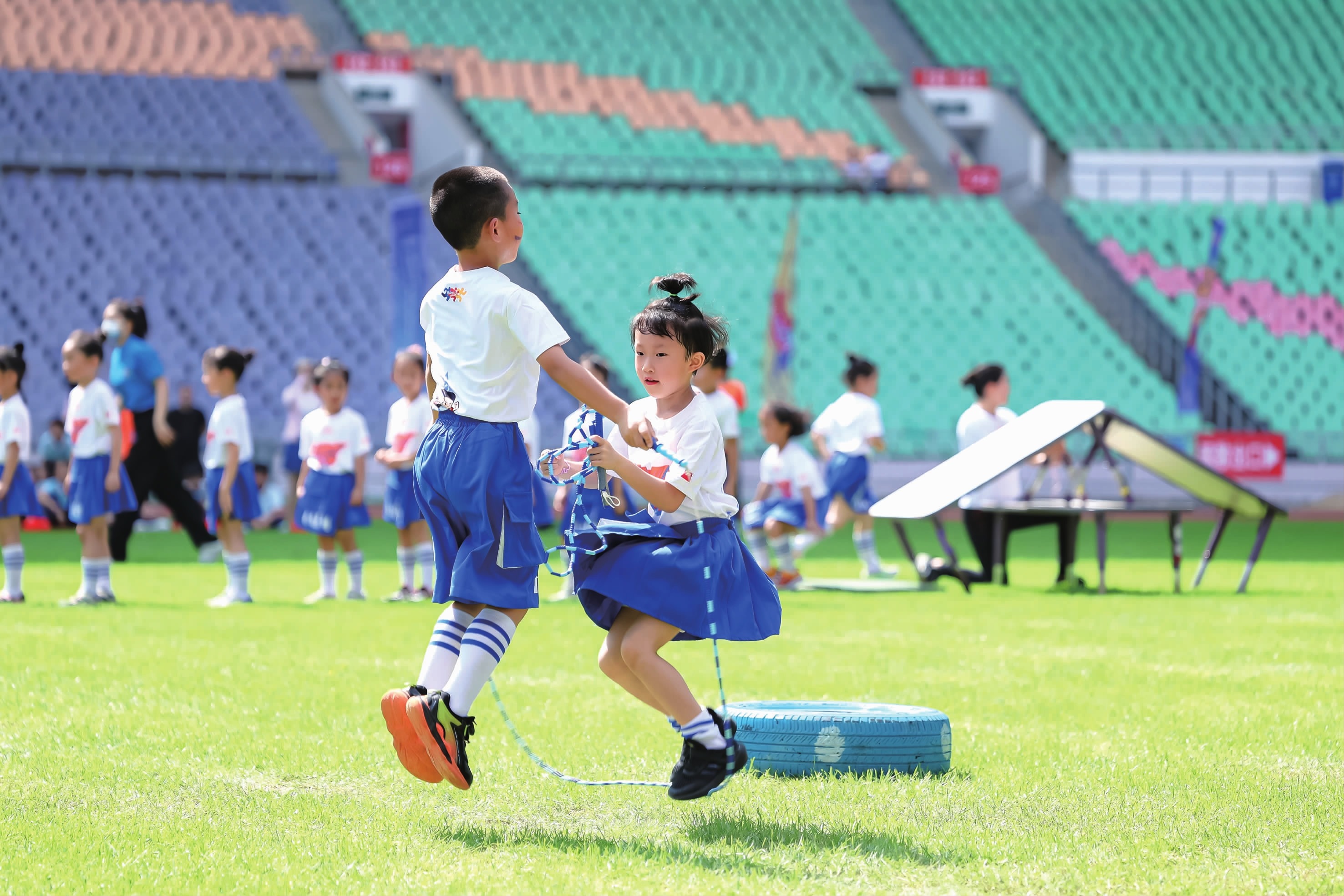 MLB》续写二刀流！ 前场先发飙10K隔天又开轰 大谷翔平史上第一人